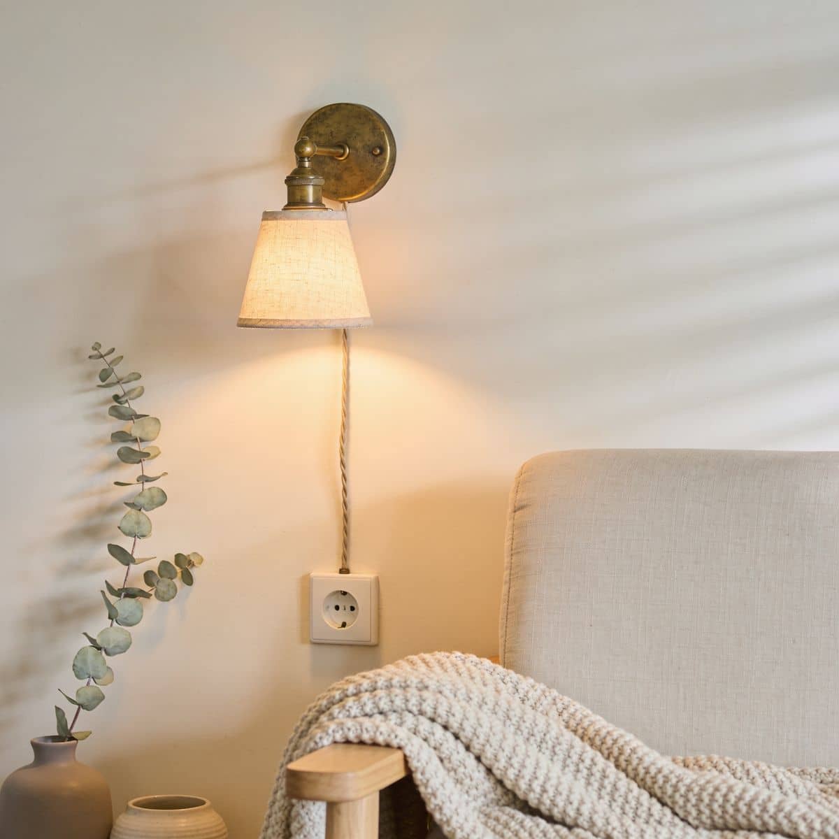 Plug-In Wall Sconce